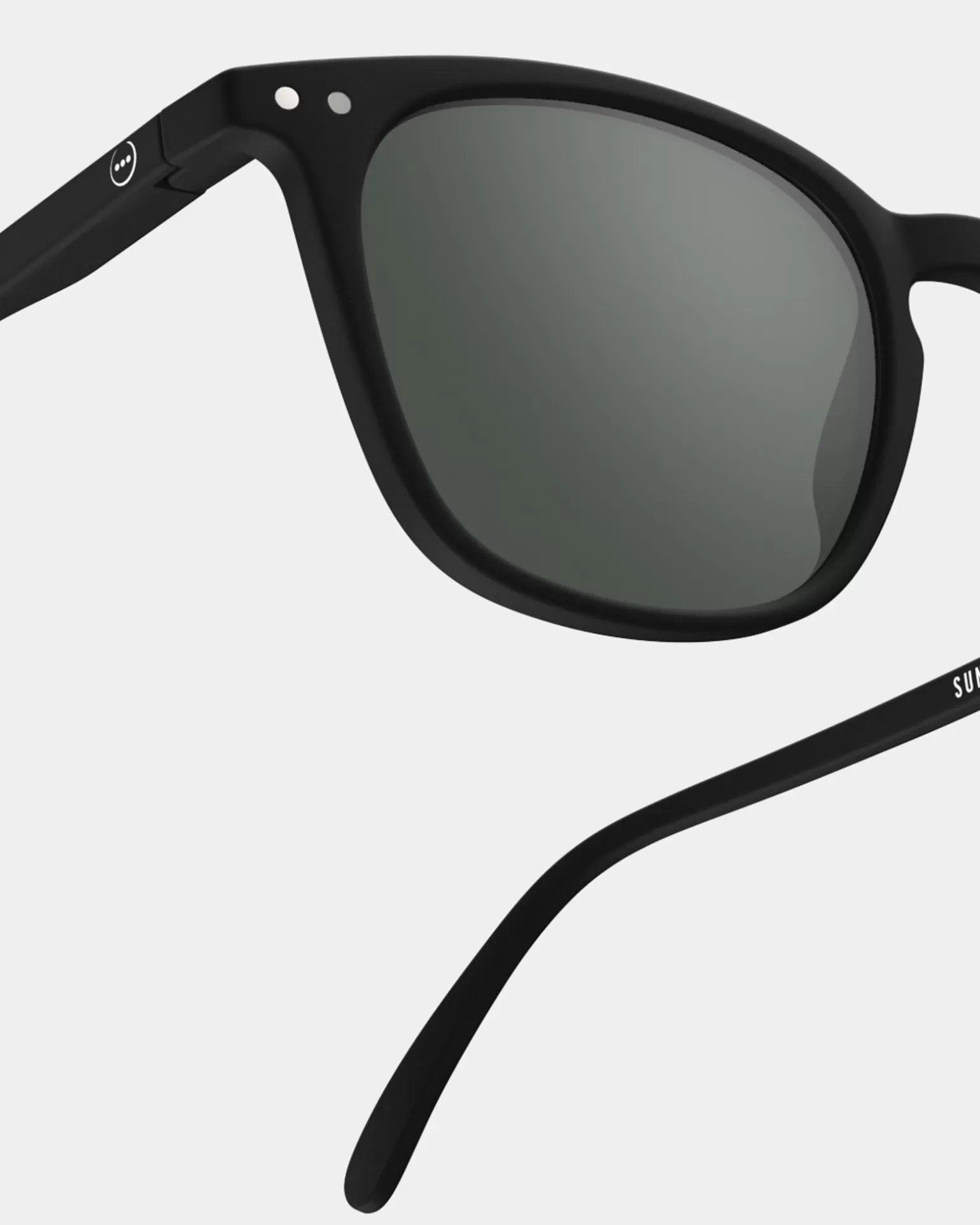 izipizi_e__zonnebril_2-1.webp #E - Zonnebril>Izipizi Outlet