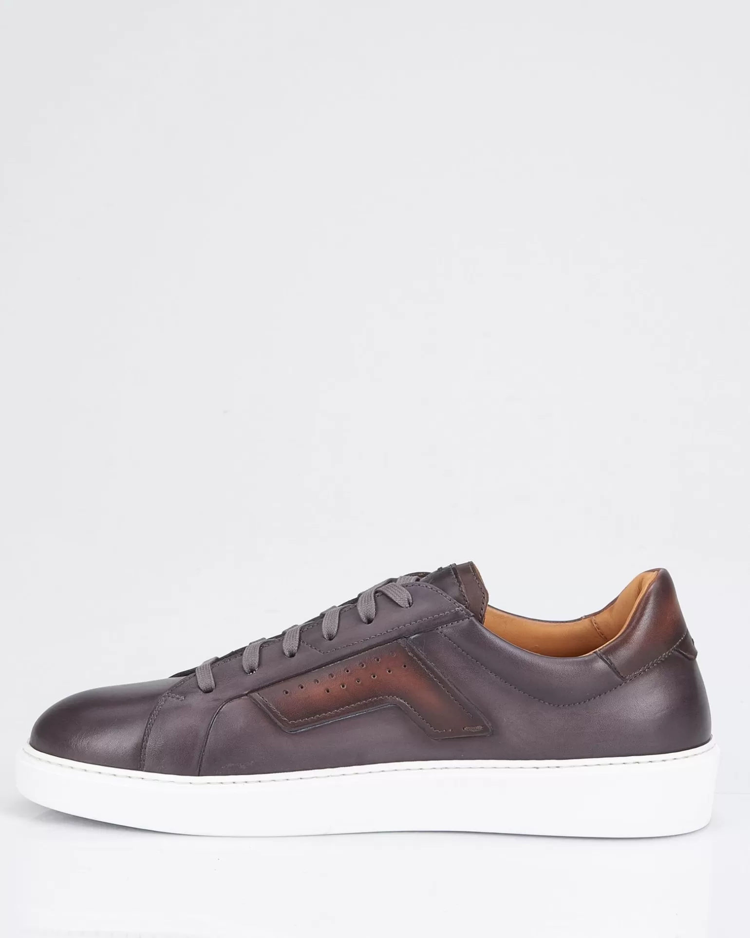 Sneakers>Magnanni Clearance