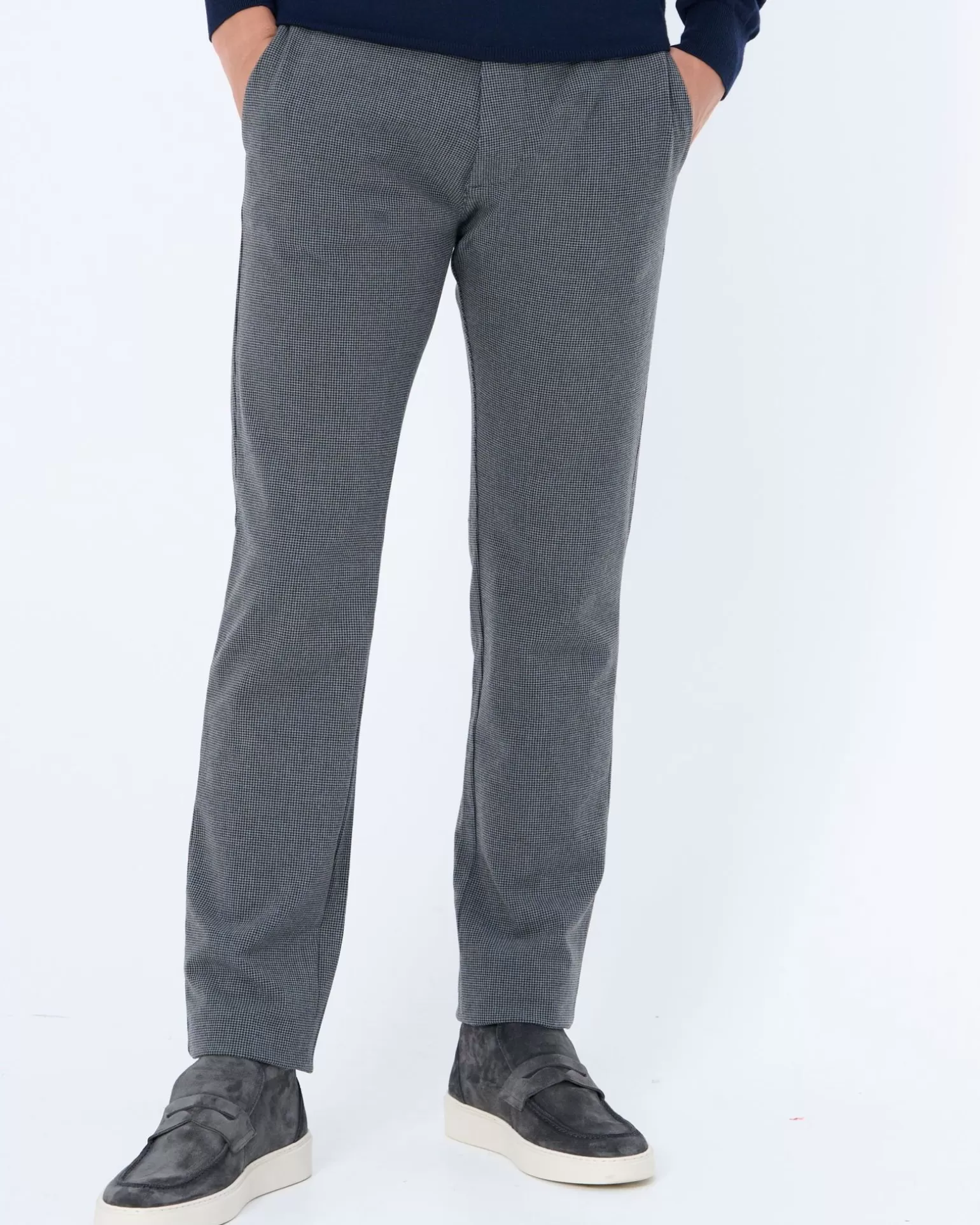 Antibes Chino>Pierre Cardin Shop