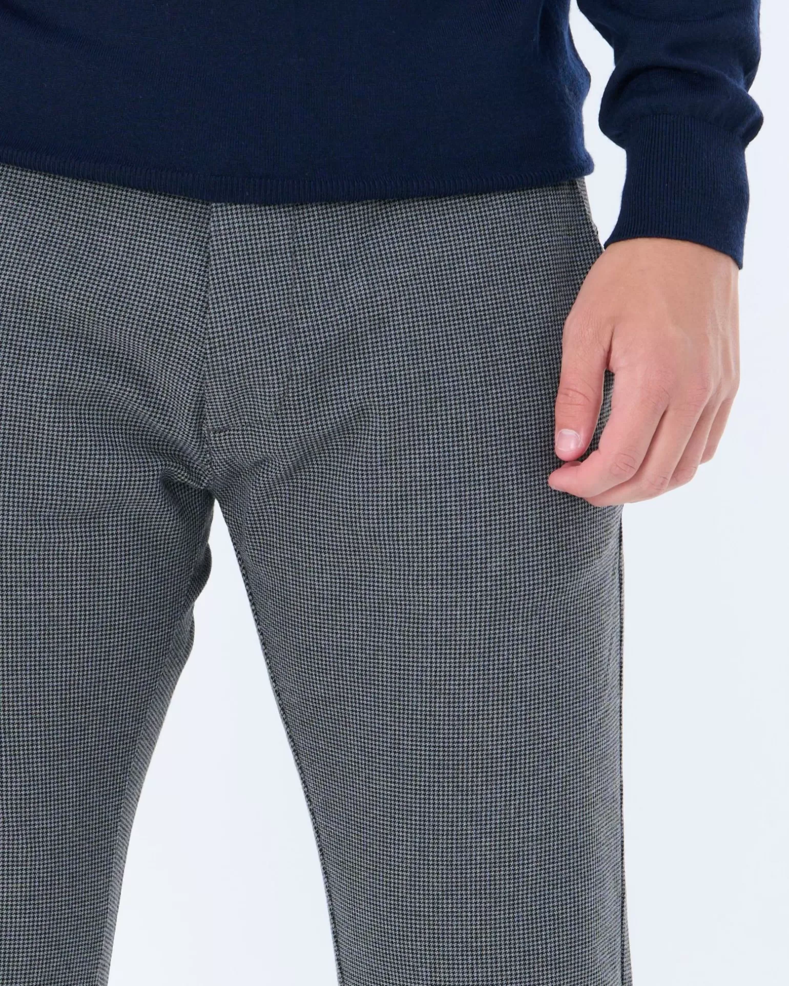 Antibes Chino>Pierre Cardin Shop