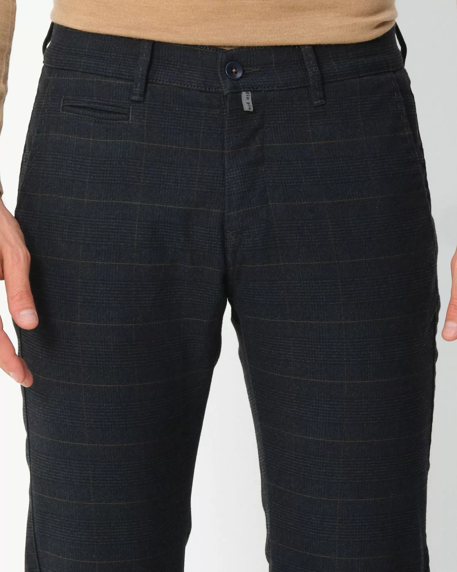 Antibes Chino>Pierre Cardin Shop