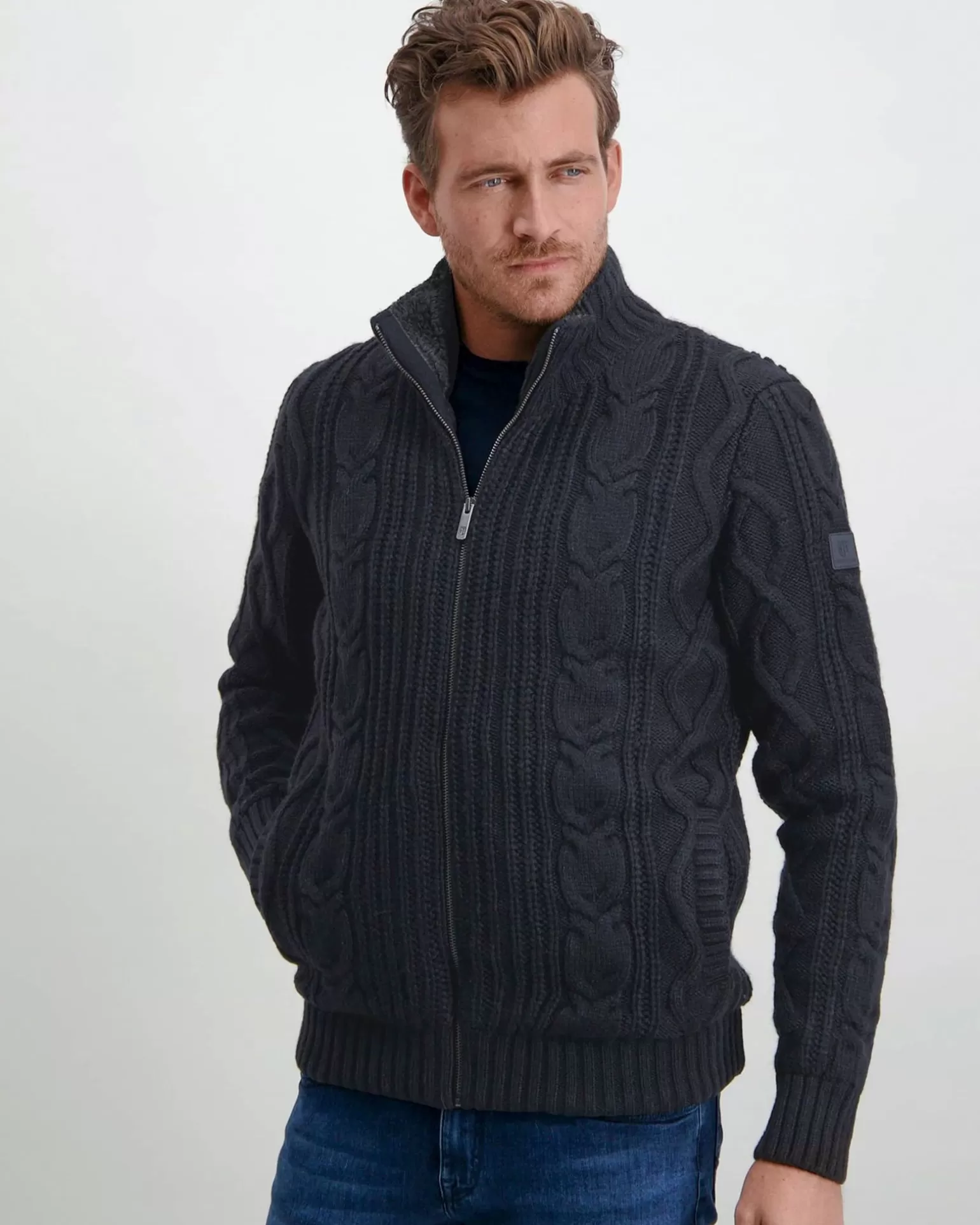 Vest>State of Art Store