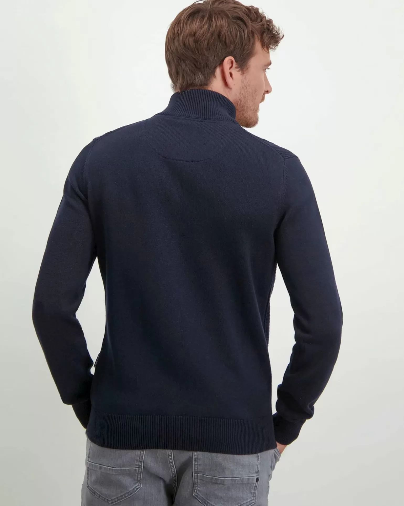 state_of_art_vest_3-12.webp Vest>State of Art New