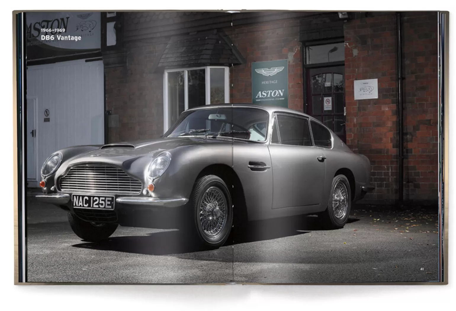 The Aston Martin Boek>teNeues Flash Sale