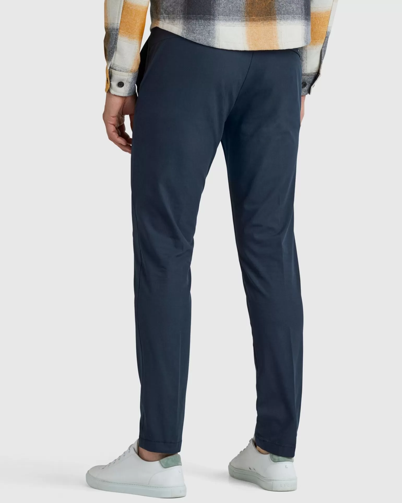 V12 Chino>Vanguard Discount